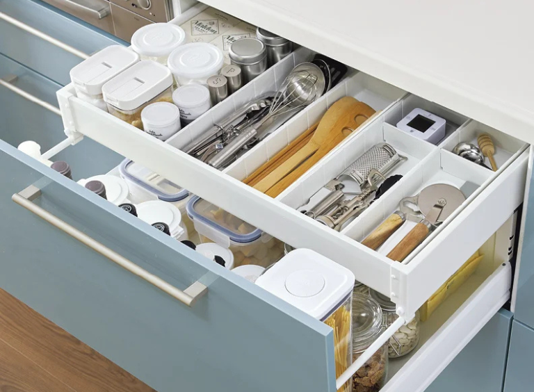 TOTOミッテ_キャビネット