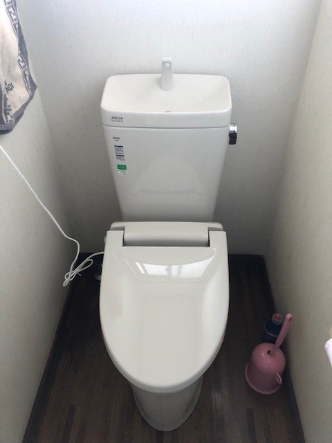 株式会社イースマイル静岡市_トイレ交換