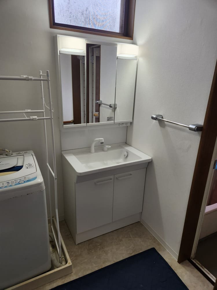 住まいるハウス_洗面台リフォーム施工事例